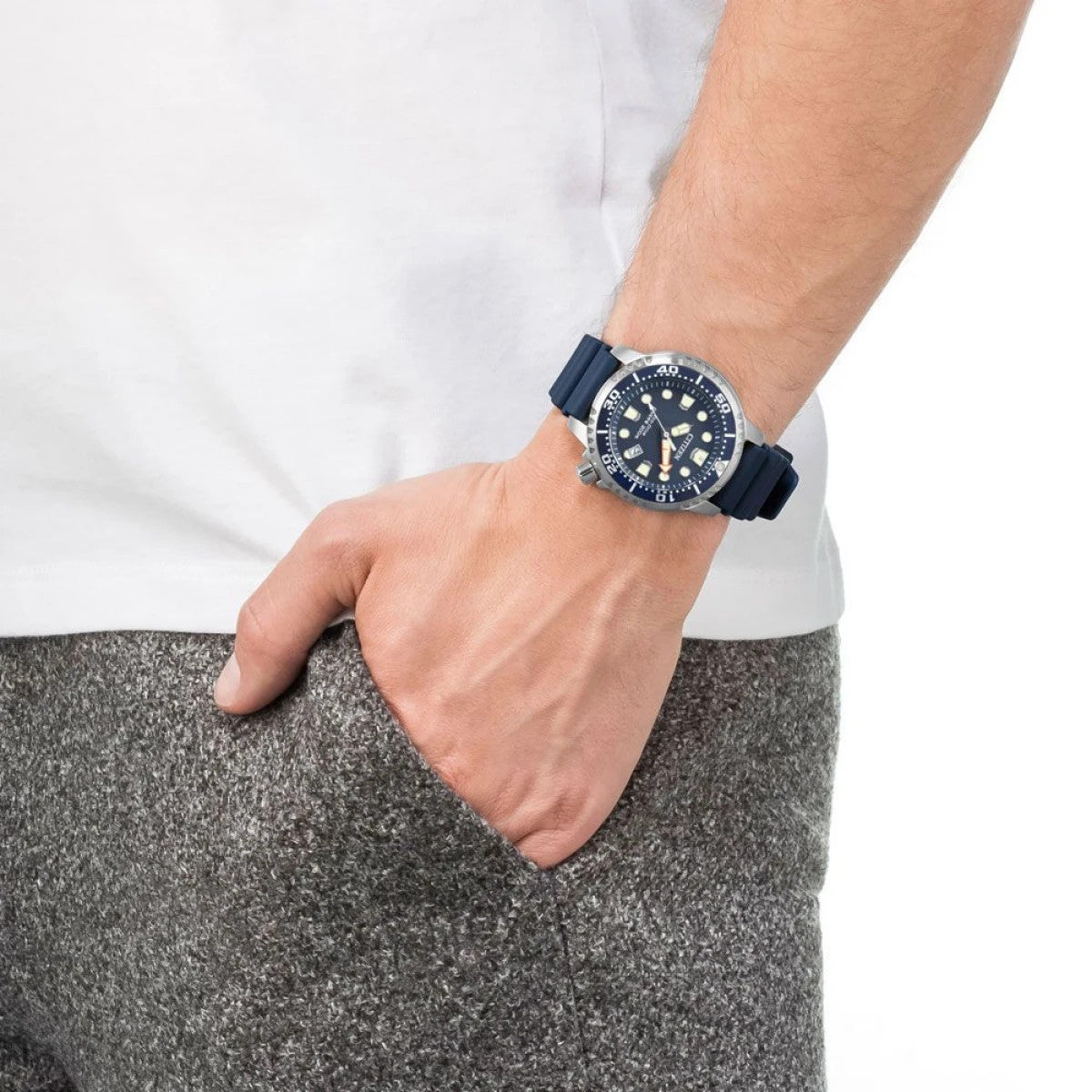 Мъжки аналогов часовник Citizen Eco-Drive Promaster Diver - BN0151-17L