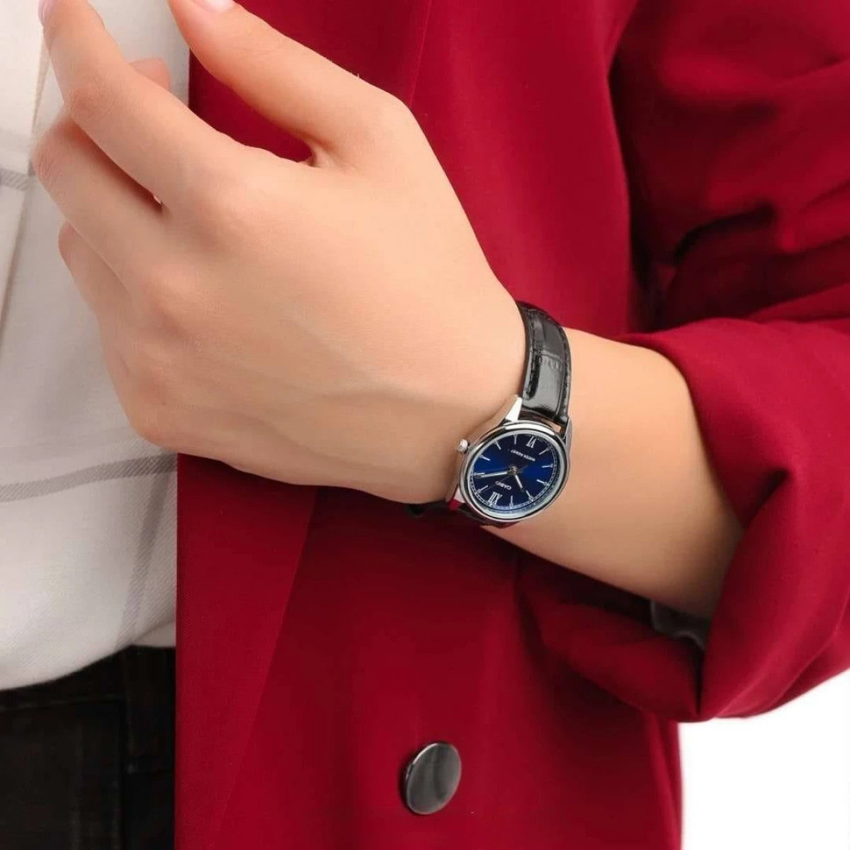Дамски аналогов часовник Casio - Casio Collection - LTP-V005L-2BUDF