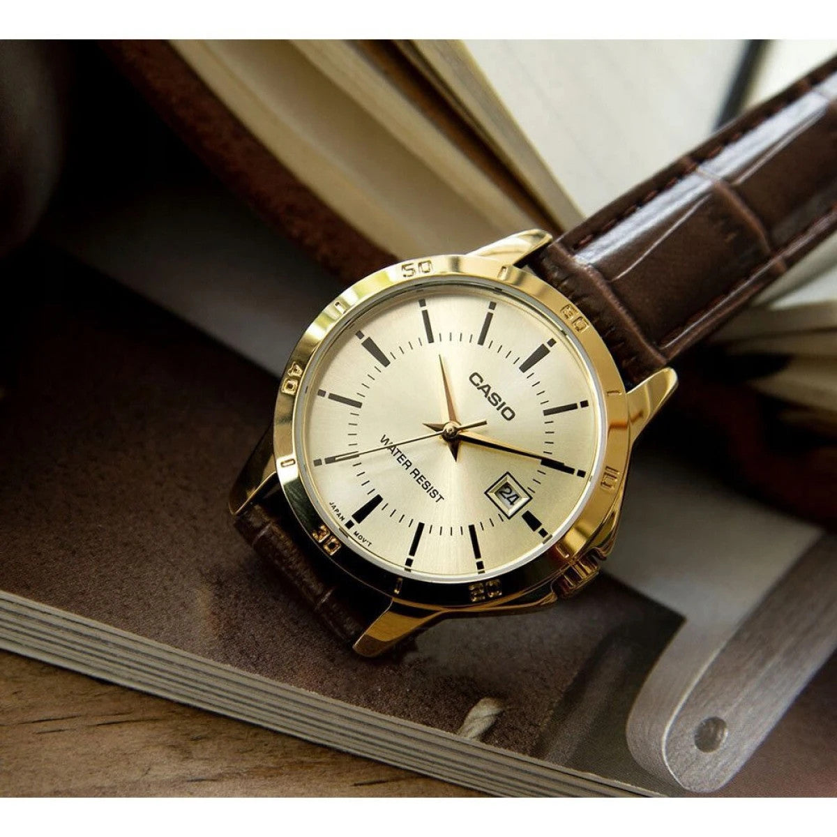 Мъжки аналогов часовник Casio - Casio Collection - MTP-V004GL-9AUDF