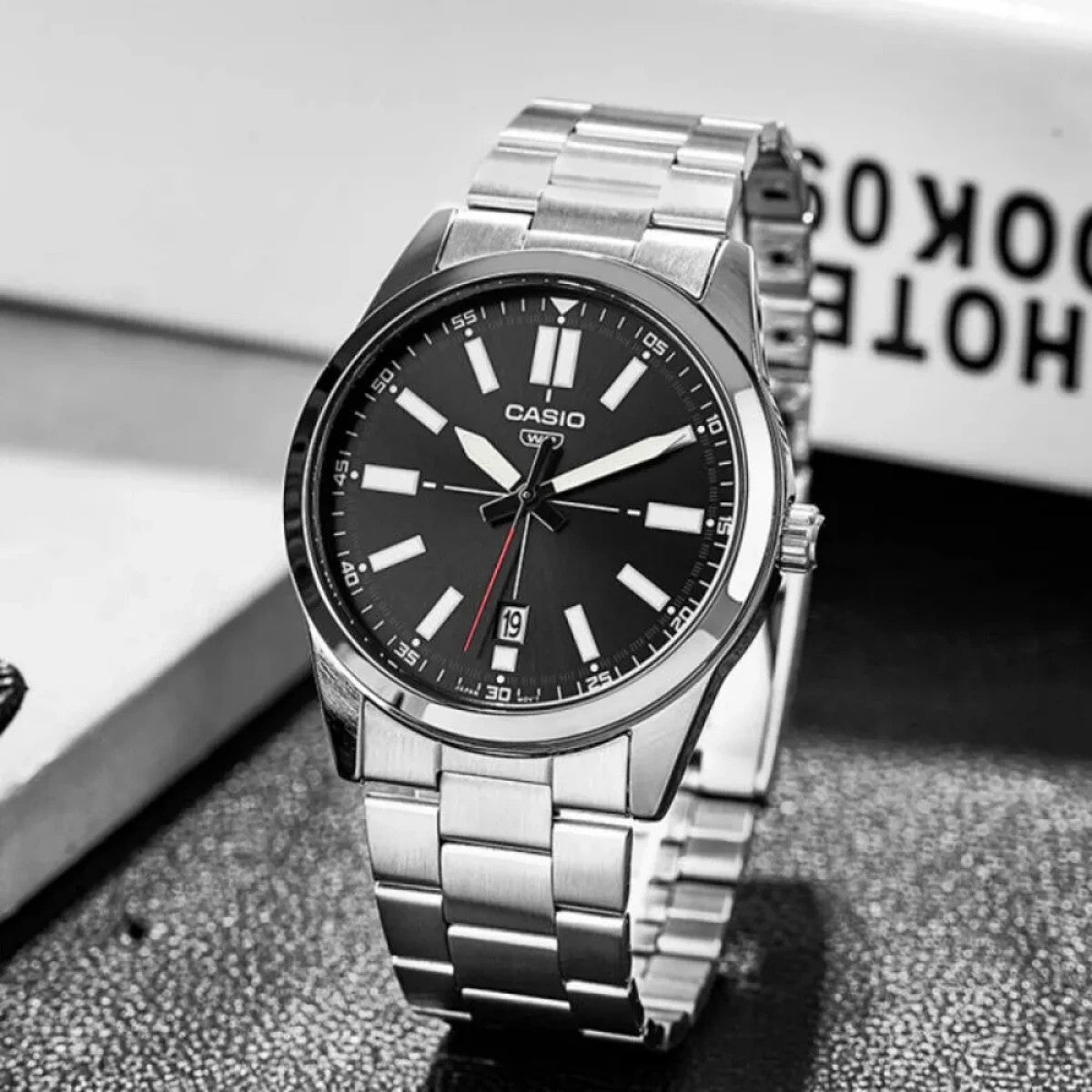 Мъжки аналогов часовник Casio - Casio Collection - MTP-VD02D-1EUDF