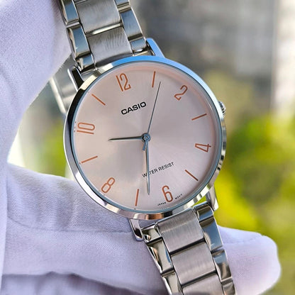Дамски аналогов часовник Casio - LTP-VT01D-4B2UDF
