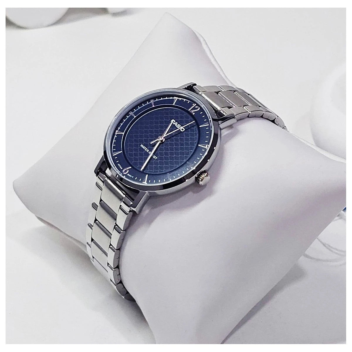 Дамски аналогов часовник Casio - Casio Collection - LTP-VT04D-2ADF