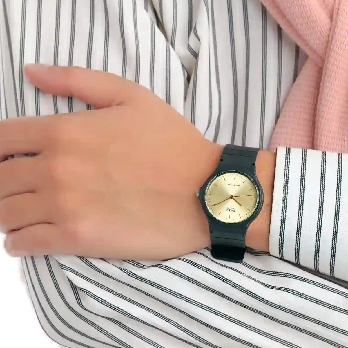Мъжки аналогов часовник Casio - MQ-24-9ELDF