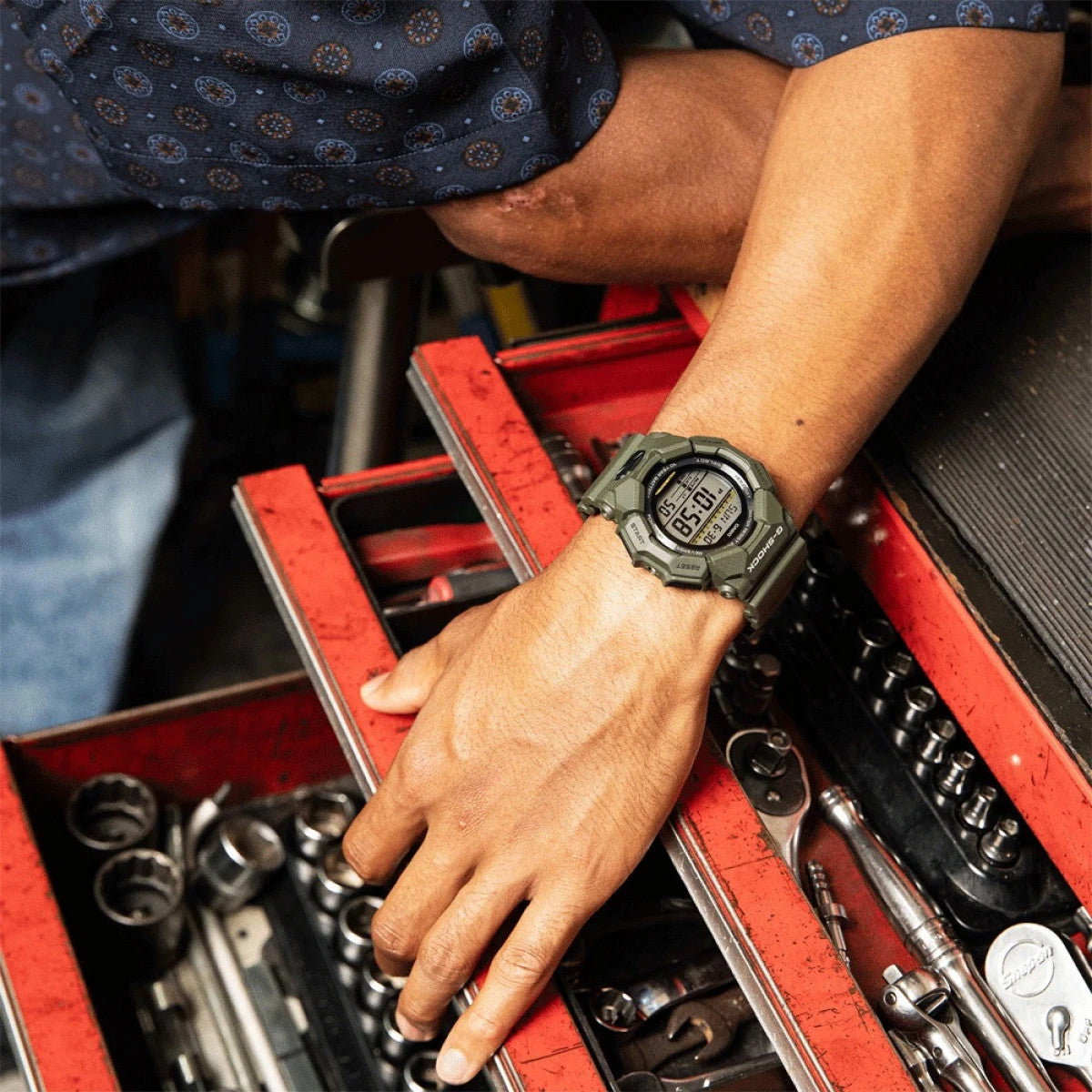 Мъжки часовник Casio G-Shock - GD-010-3ER