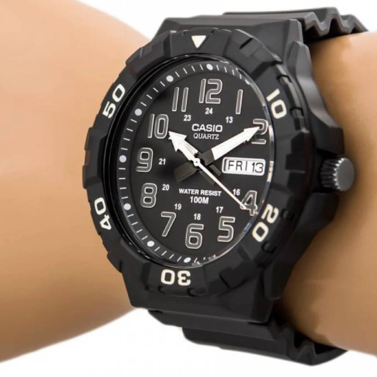 Мъжки аналогов часовник Casio - MRW-210H-1AVDF