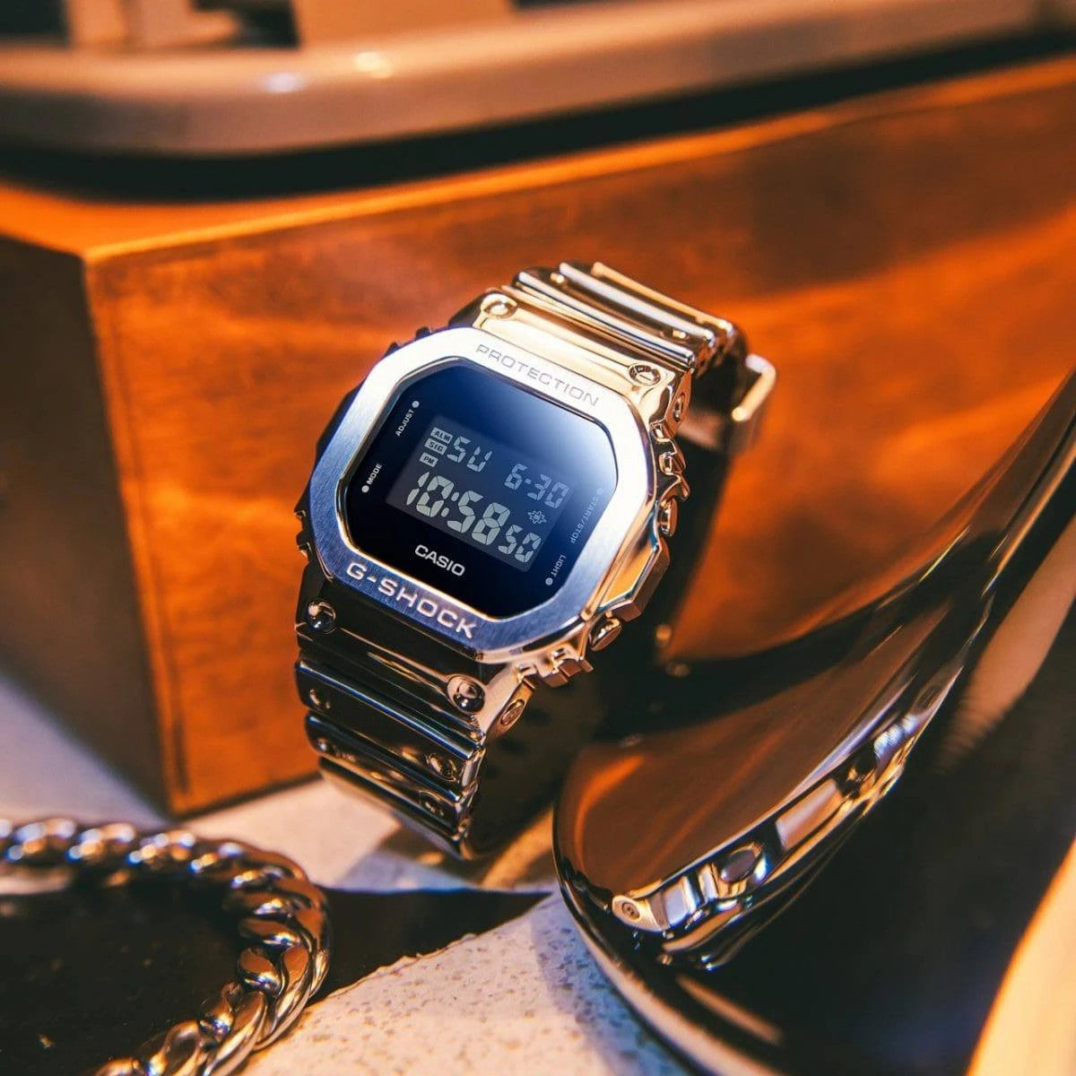 Мъжки часовник CASIO - GM-5600YM-8ER