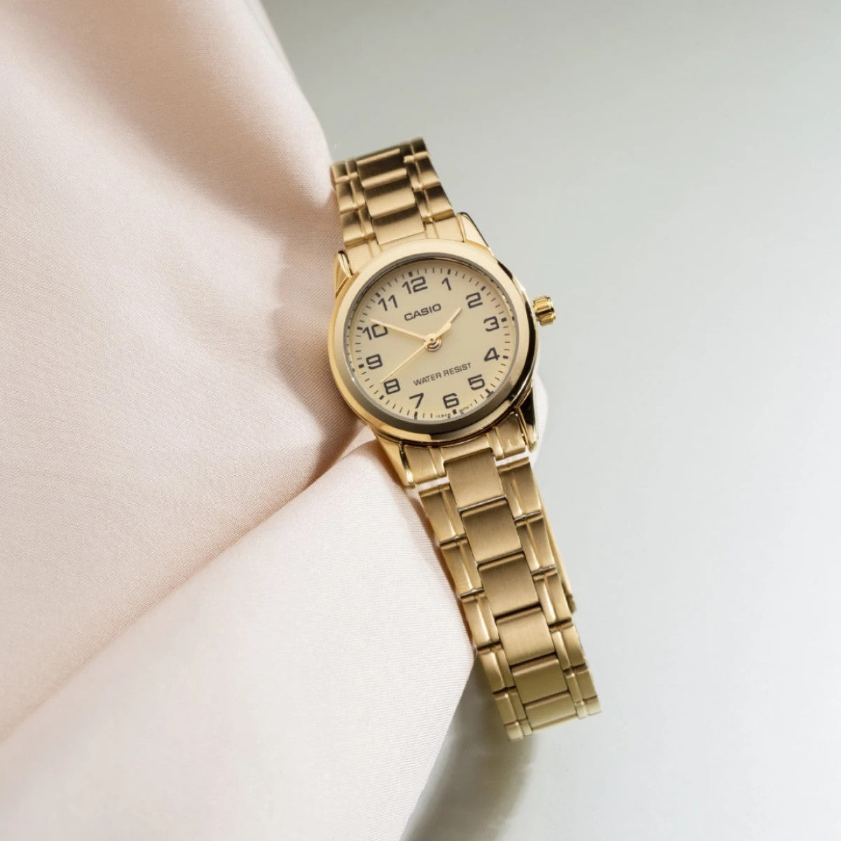 Дамски аналогов часовник Casio - Casio Collection - LTP-V001G-9BUDF