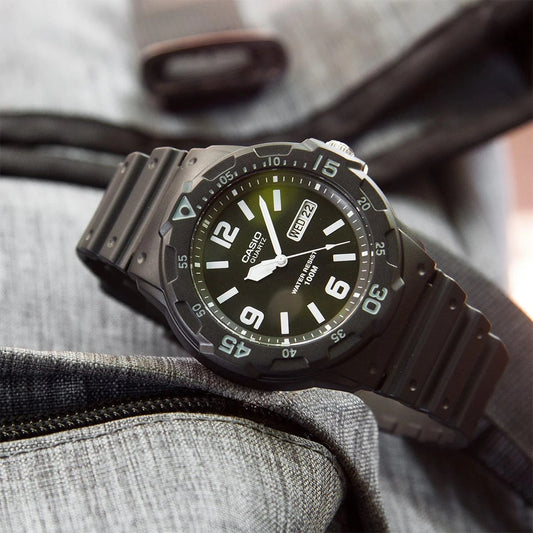 Мъжки аналогов часовник Casio - Casio Collection - MRW-200H-1B2VDF