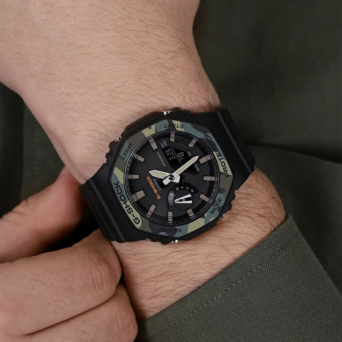 Мъжки часовник Casio G-Shock - GA-2100SU-1AER