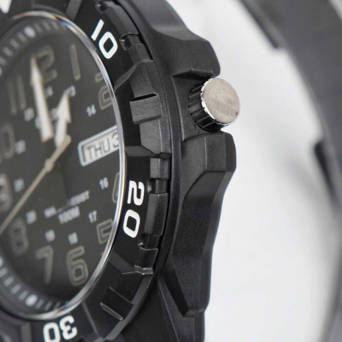 Мъжки аналогов часовник Casio - MRW-210H-1AVDF