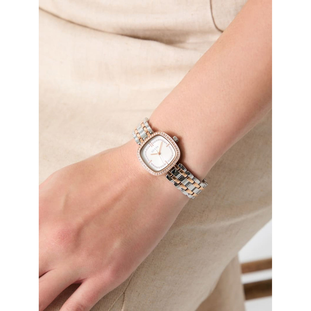 Дамски часовник GUESS - GW1018L5