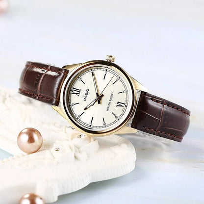 Дамски аналогов часовник Casio - Casio Collection - LTP-V005GL-9BUDF