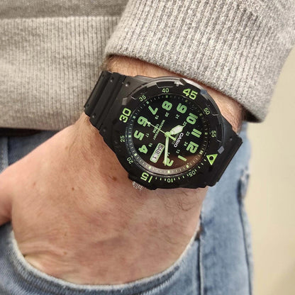 Мъжки аналогов часовник Casio - MRW-200H-3BVDF