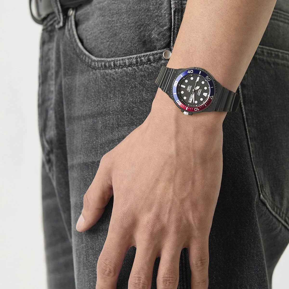 Мъжки часовник Casio - MRW-230H-1E2VEF