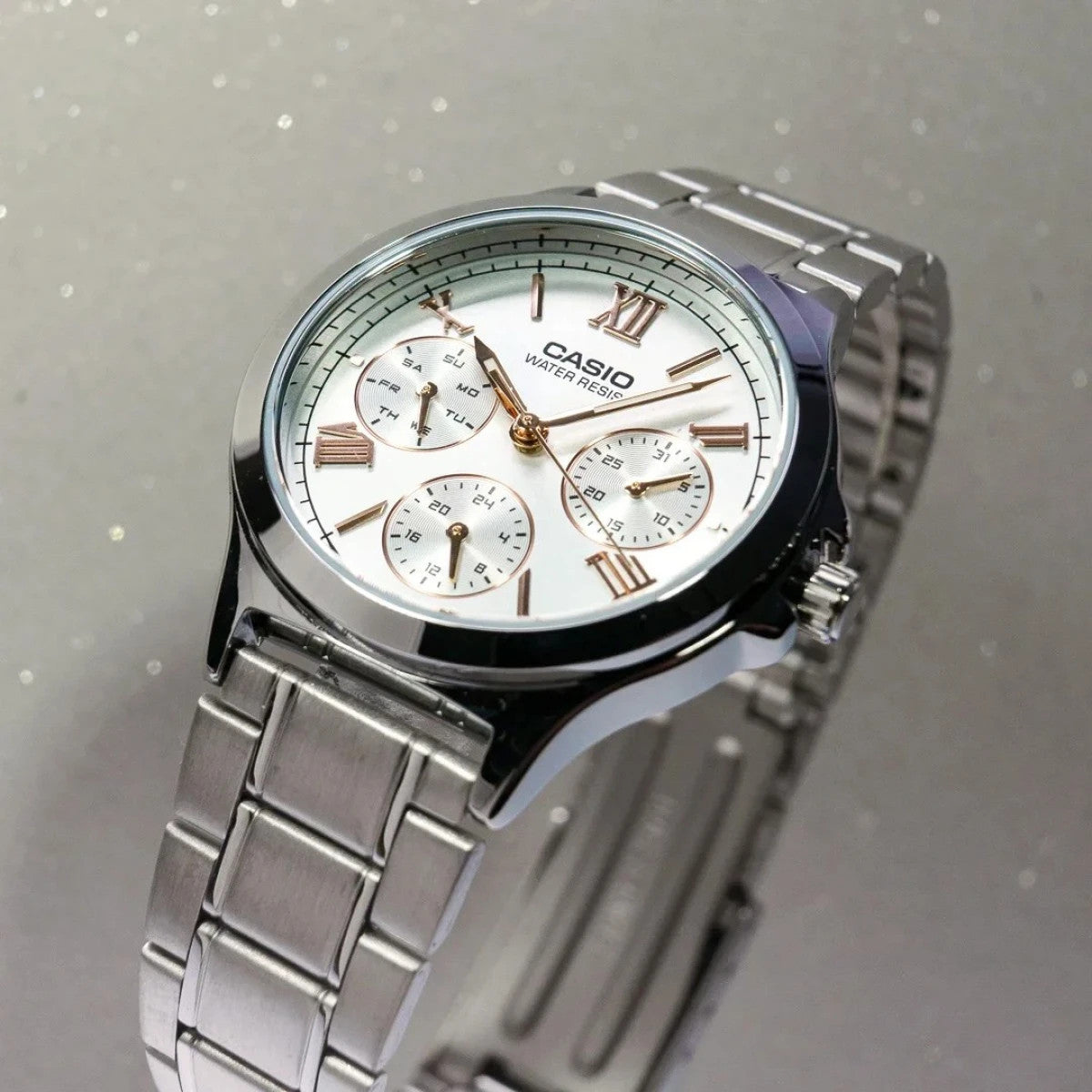 Дамски аналогов часовник Casio - LTP-V300D-7A2UDF