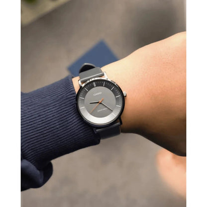Мъжки аналогов часовник Casio - Casio Collection - MTP-VT04L-8EDF