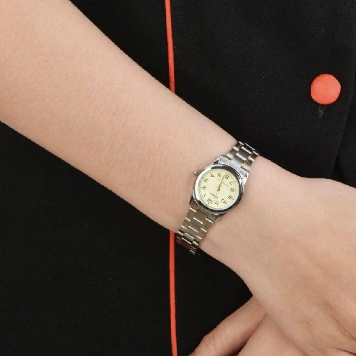 Дамски аналогов часовник Casio - Casio Collection - LTP-V001SG-9BUDF