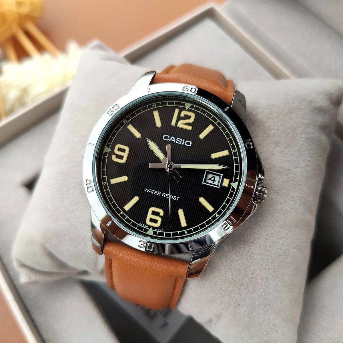 Мъжки аналогов часовник Casio - Casio Collection - MTP-V004L-1B2UDF