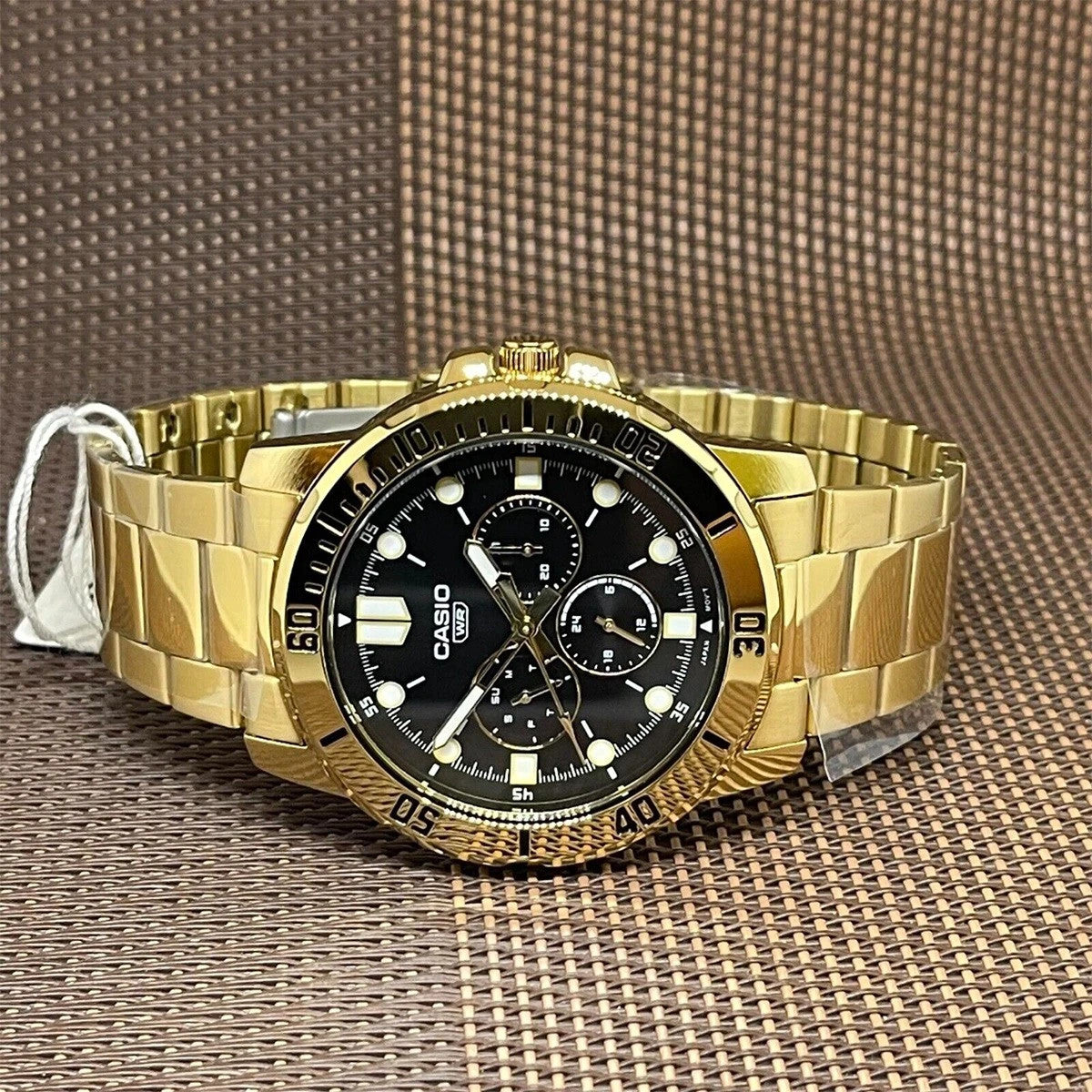 Мъжки аналогов часовник Casio - MTP-VD300G-1EUDF
