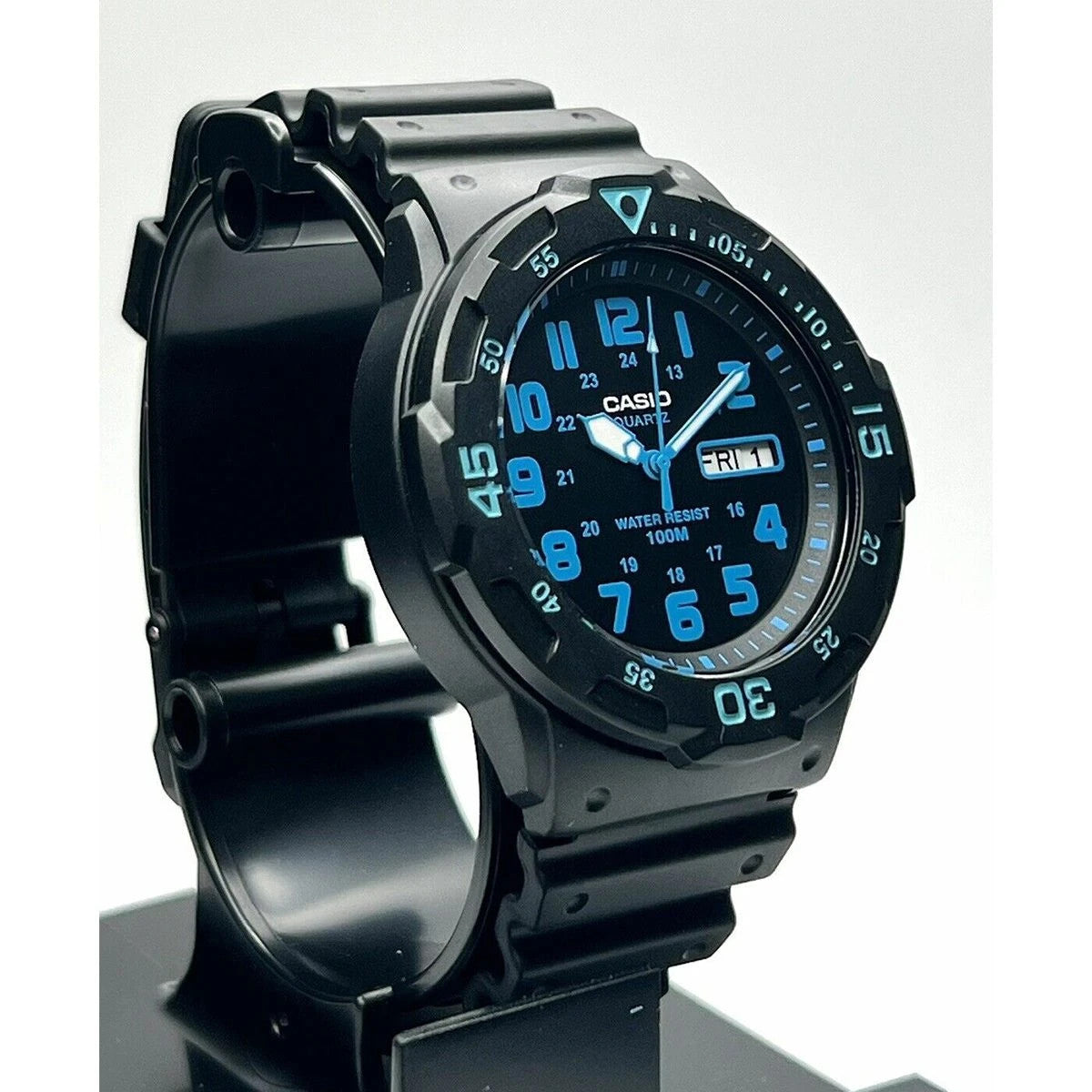 Мъжки аналогов часовник Casio - MRW-200H-2BVDF